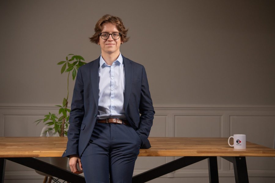 Corentin Pruvot, Analyste chez GwenneG