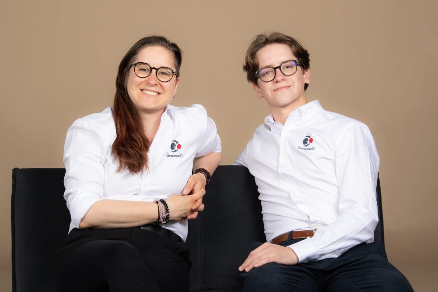 Paule et Corentin de l'équipe GwenneG