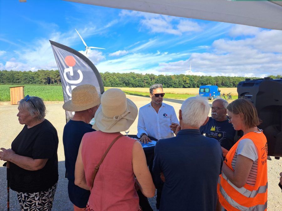Parc éolien "Les Landes de Tanouarn" à Québriac, porté par le Groupe IEL et financé en partie par GwenneG